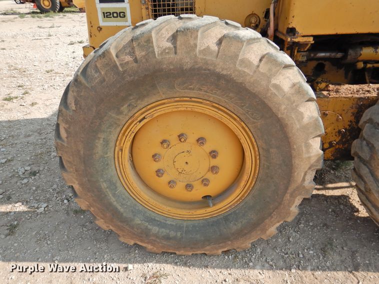 image for item DK2396 1977 Caterpillar 120G  motor grader