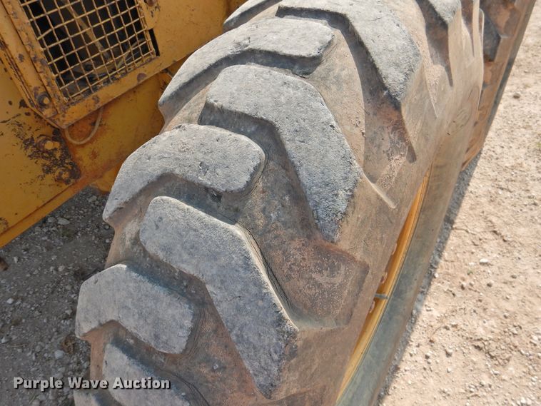 image for item DK2396 1977 Caterpillar 120G  motor grader