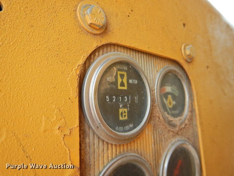 image for item DK2396 1977 Caterpillar 120G  motor grader