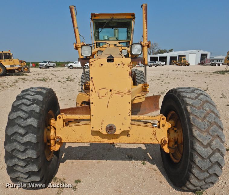 image for item DK2397 1994 John Deere 770B  motor grader