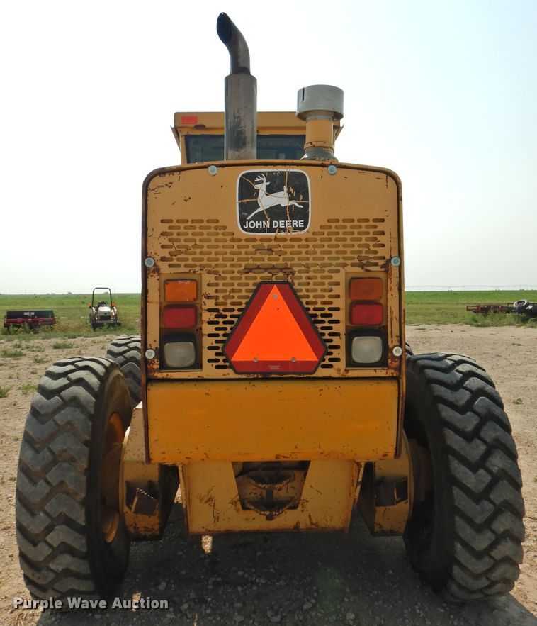 image for item DK2397 1994 John Deere 770B  motor grader