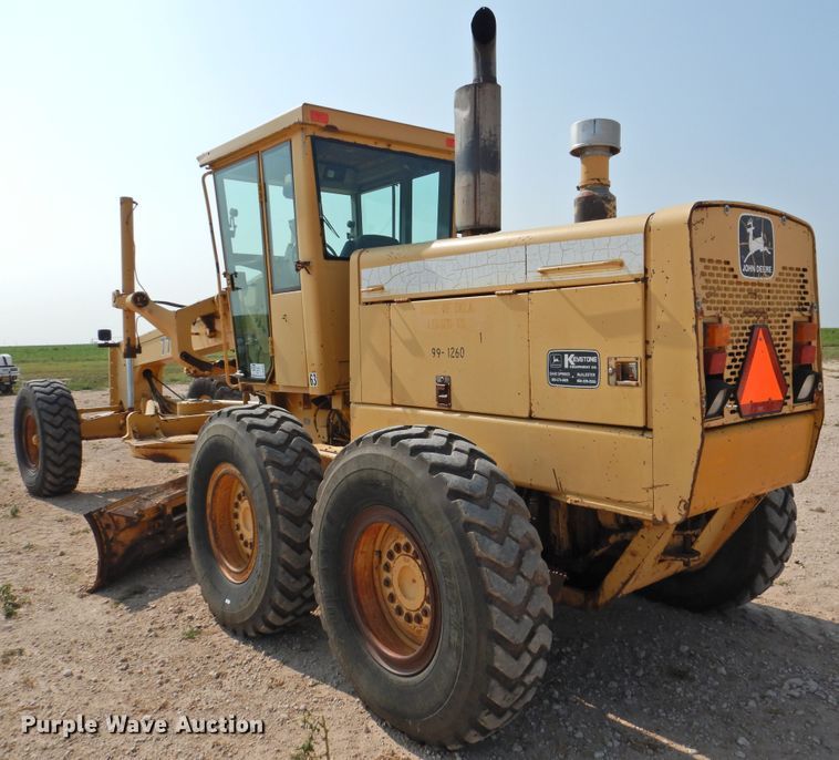 image for item DK2397 1994 John Deere 770B  motor grader