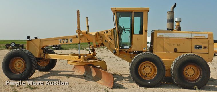 image for item DK2397 1994 John Deere 770B  motor grader