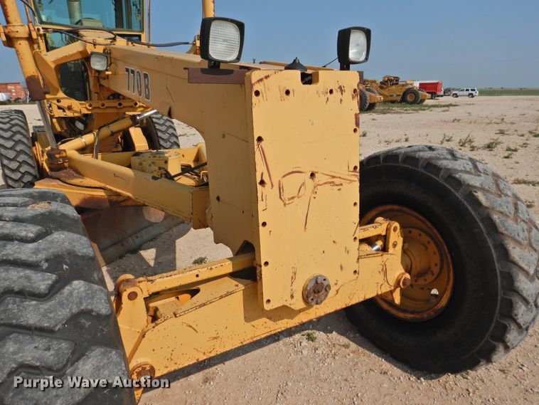 image for item DK2397 1994 John Deere 770B  motor grader