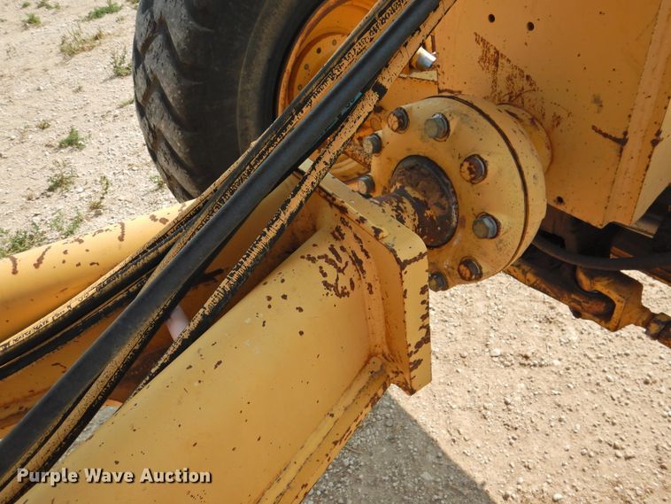 image for item DK2397 1994 John Deere 770B  motor grader