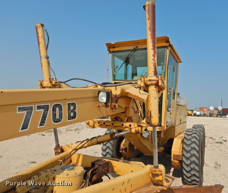 image for item DK2397 1994 John Deere 770B  motor grader