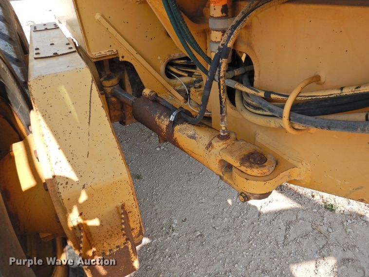 image for item DK2397 1994 John Deere 770B  motor grader