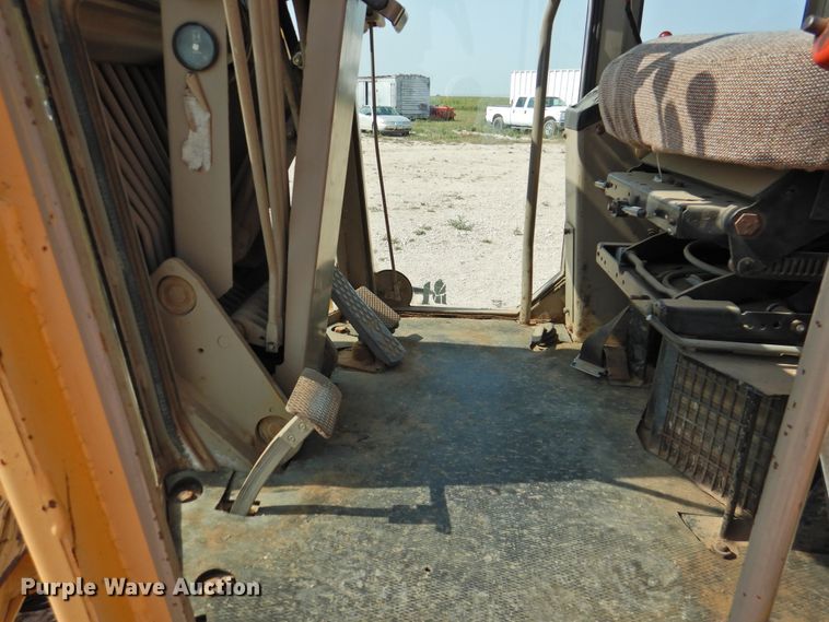 image for item DK2397 1994 John Deere 770B  motor grader