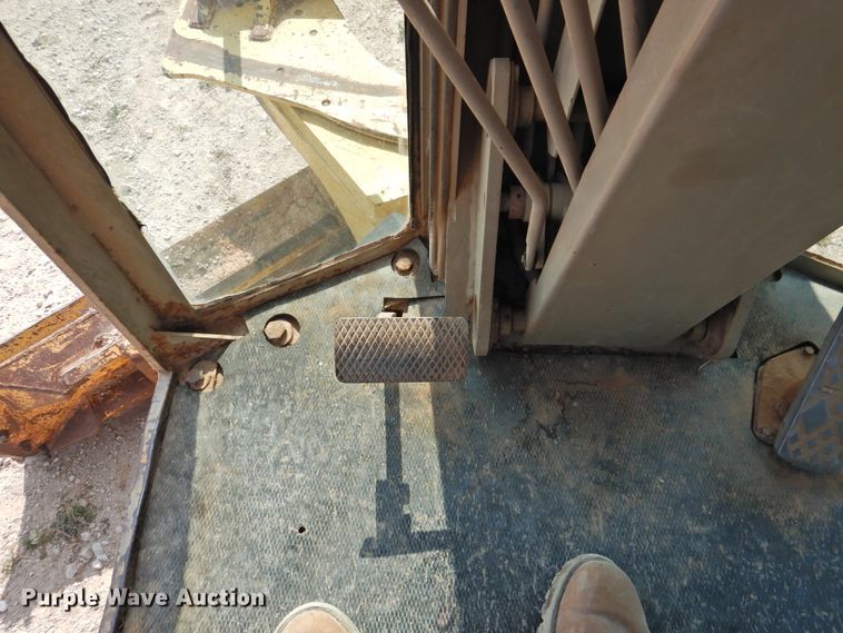 image for item DK2397 1994 John Deere 770B  motor grader