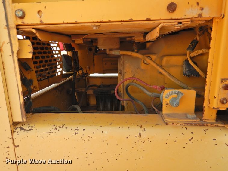 image for item DK2397 1994 John Deere 770B  motor grader