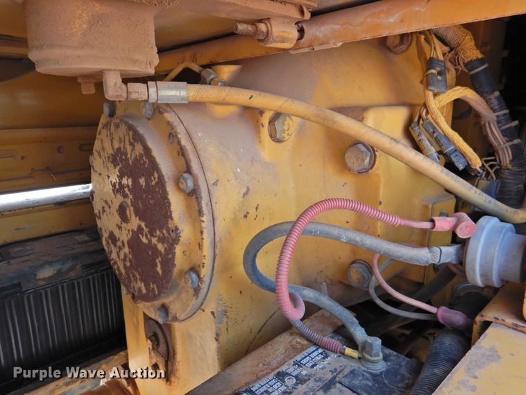 image for item DK2397 1994 John Deere 770B  motor grader