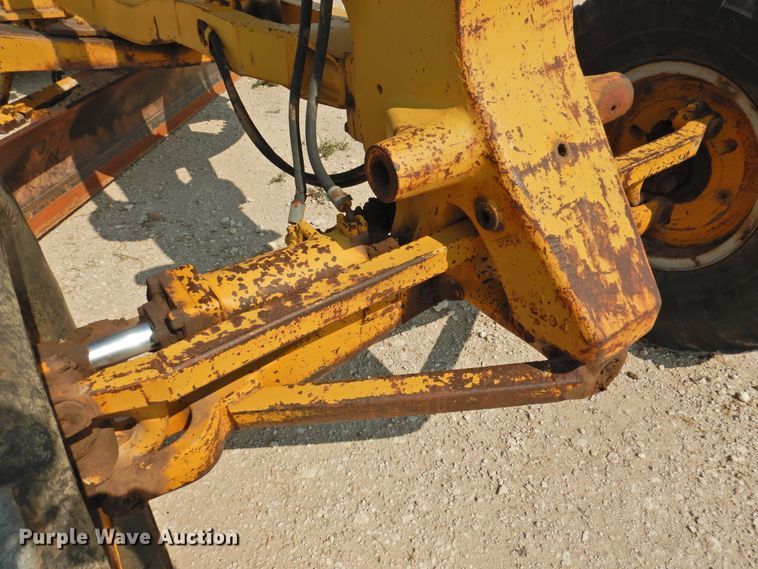 image for item DK2398 1969 Caterpillar 12F  rigid frame motor grader