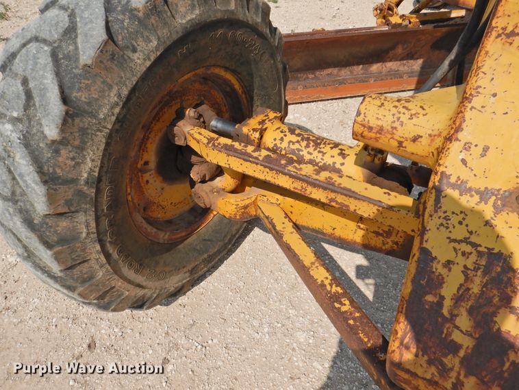 image for item DK2398 1969 Caterpillar 12F  rigid frame motor grader