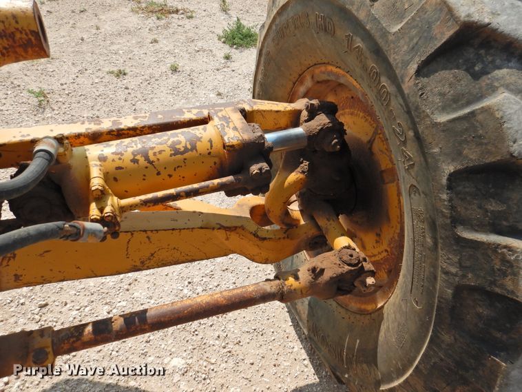 image for item DK2398 1969 Caterpillar 12F  rigid frame motor grader