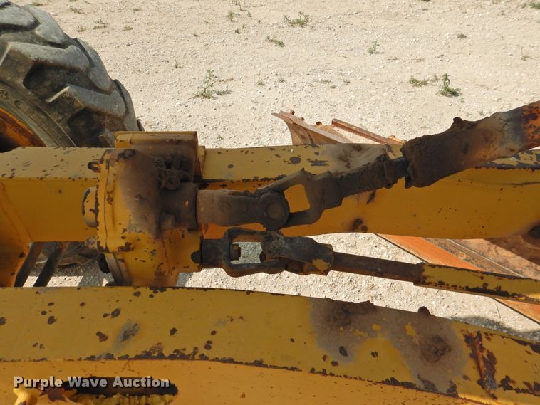 image for item DK2398 1969 Caterpillar 12F  rigid frame motor grader