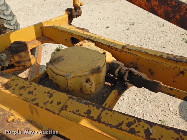 image for item DK2398 1969 Caterpillar 12F  rigid frame motor grader