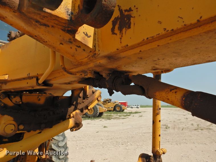 image for item DK2398 1969 Caterpillar 12F  rigid frame motor grader