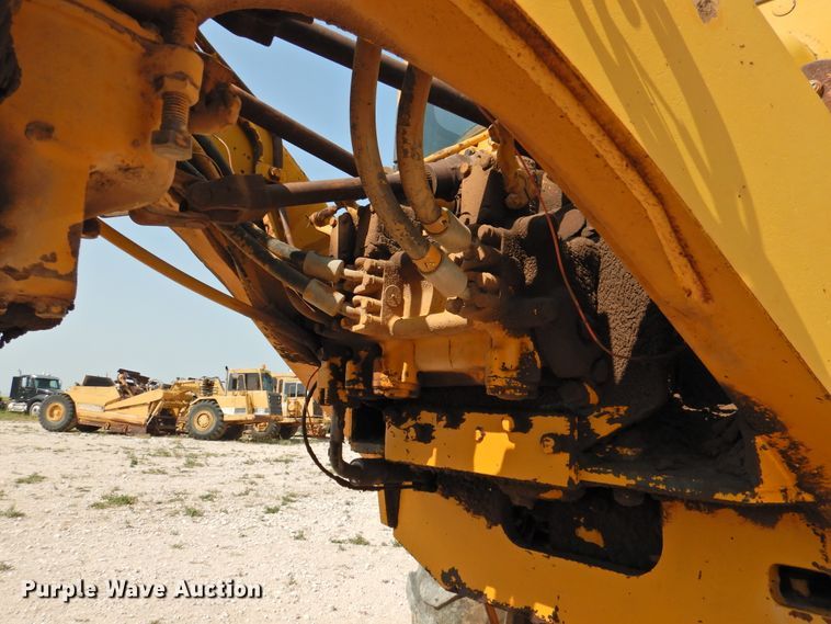 image for item DK2398 1969 Caterpillar 12F  rigid frame motor grader