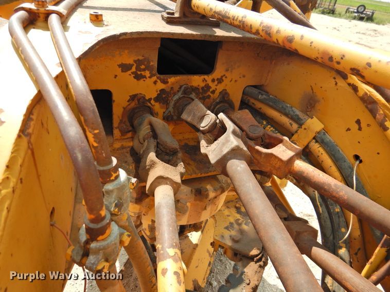 image for item DK2398 1969 Caterpillar 12F  rigid frame motor grader