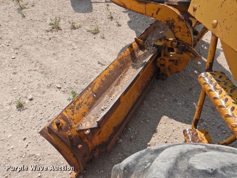 image for item DK2398 1969 Caterpillar 12F  rigid frame motor grader