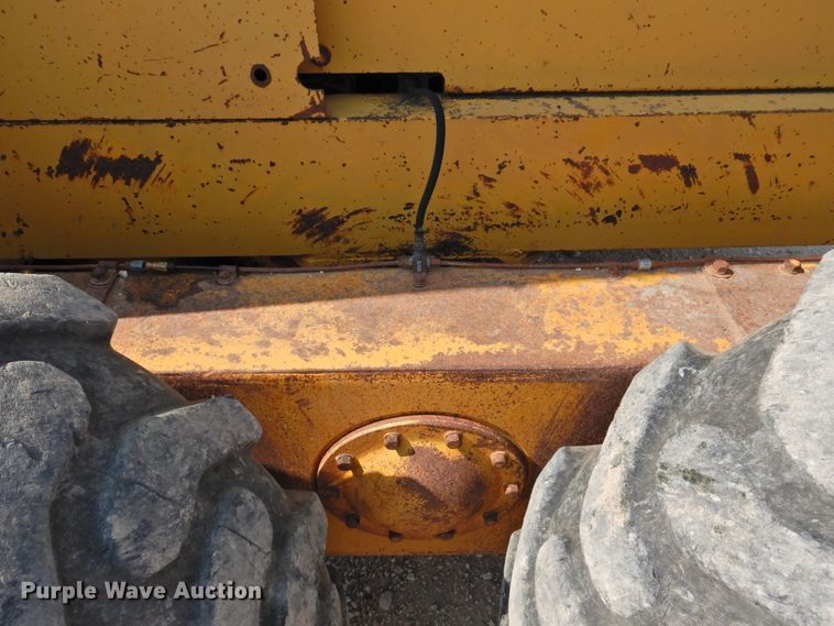 image for item DK2398 1969 Caterpillar 12F  rigid frame motor grader