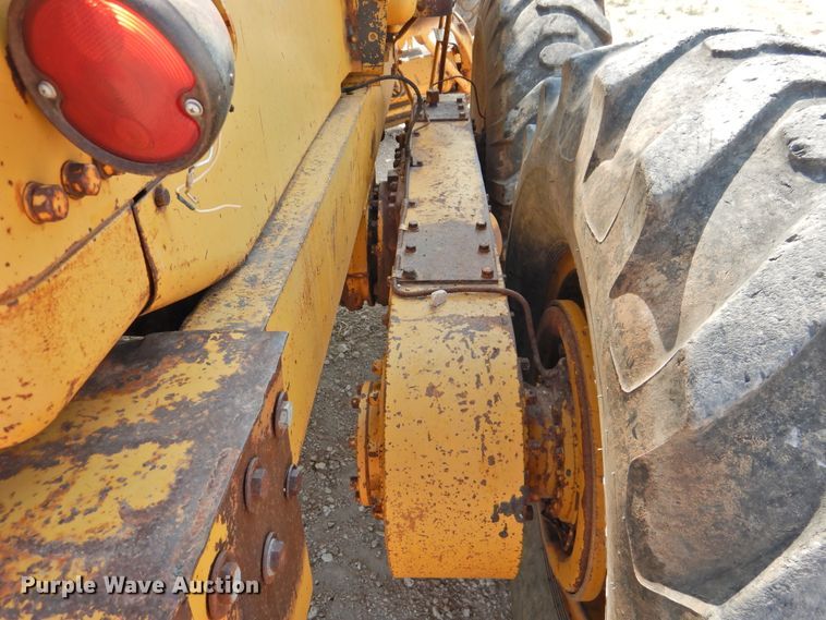 image for item DK2398 1969 Caterpillar 12F  rigid frame motor grader