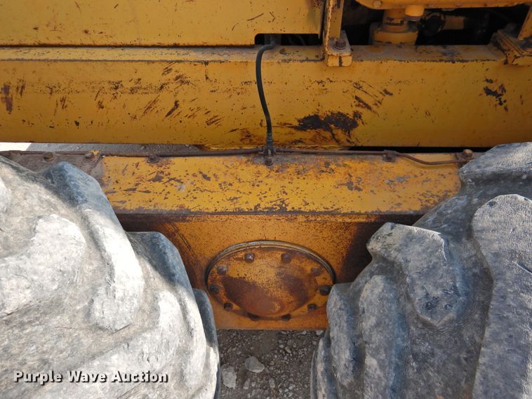 image for item DK2398 1969 Caterpillar 12F  rigid frame motor grader