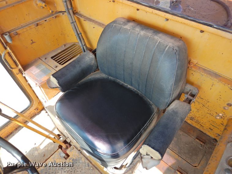 image for item DK2398 1969 Caterpillar 12F  rigid frame motor grader