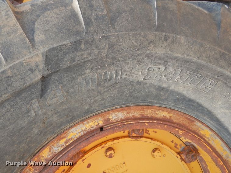 image for item DK2398 1969 Caterpillar 12F  rigid frame motor grader