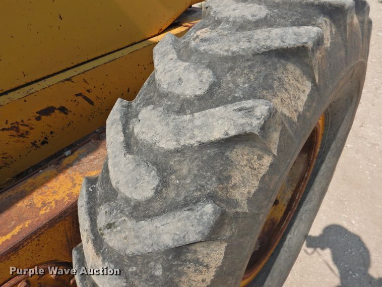 image for item DK2398 1969 Caterpillar 12F  rigid frame motor grader