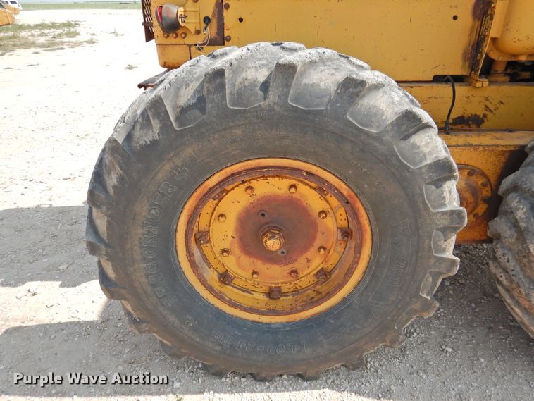image for item DK2398 1969 Caterpillar 12F  rigid frame motor grader