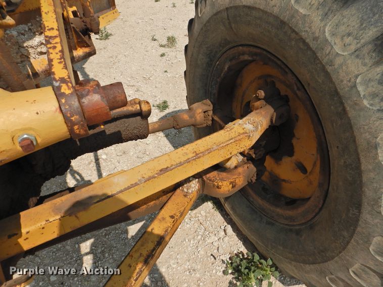 image for item DK2399 1970 Caterpillar 14E  rigid frame motor grader