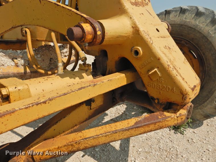 image for item DK2399 1970 Caterpillar 14E  rigid frame motor grader
