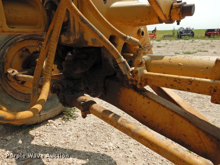 image for item DK2399 1970 Caterpillar 14E  rigid frame motor grader