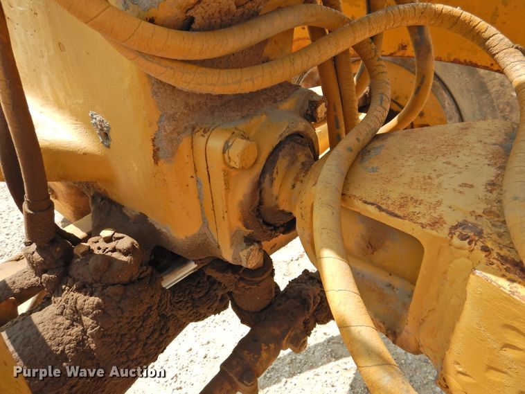 image for item DK2399 1970 Caterpillar 14E  rigid frame motor grader