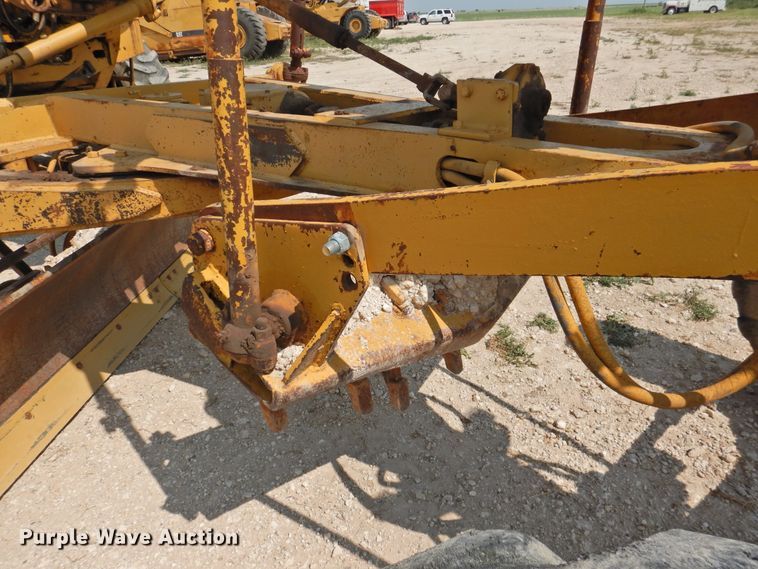 image for item DK2399 1970 Caterpillar 14E  rigid frame motor grader