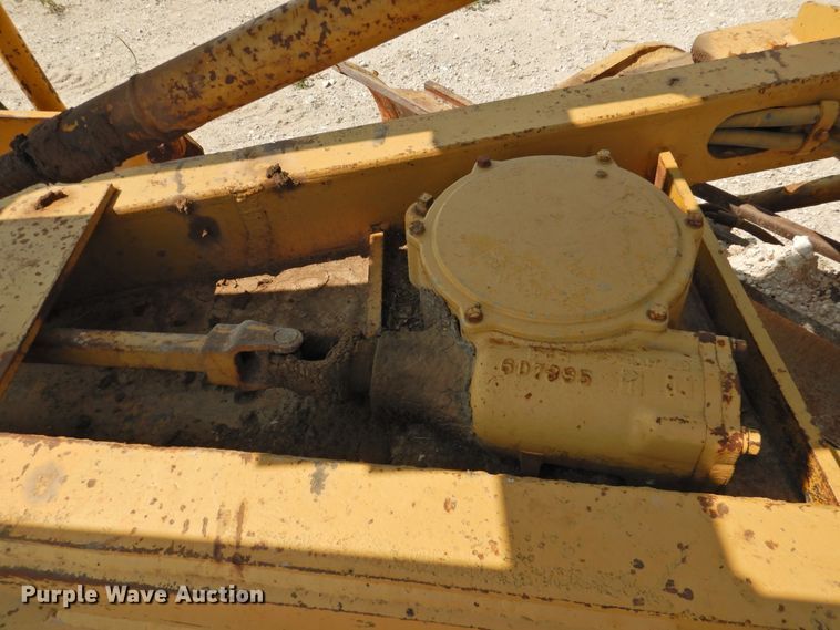 image for item DK2399 1970 Caterpillar 14E  rigid frame motor grader