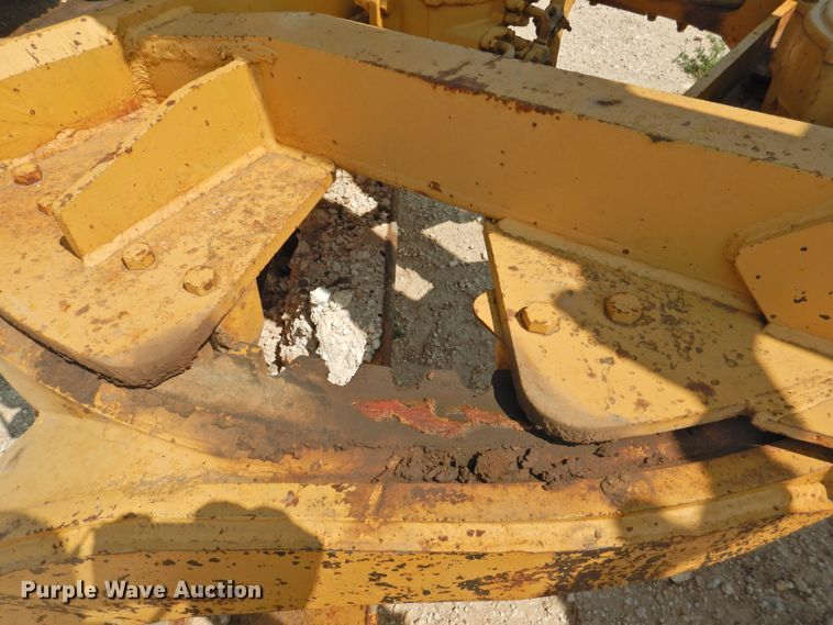 image for item DK2399 1970 Caterpillar 14E  rigid frame motor grader