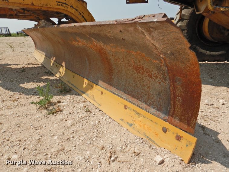 image for item DK2399 1970 Caterpillar 14E  rigid frame motor grader