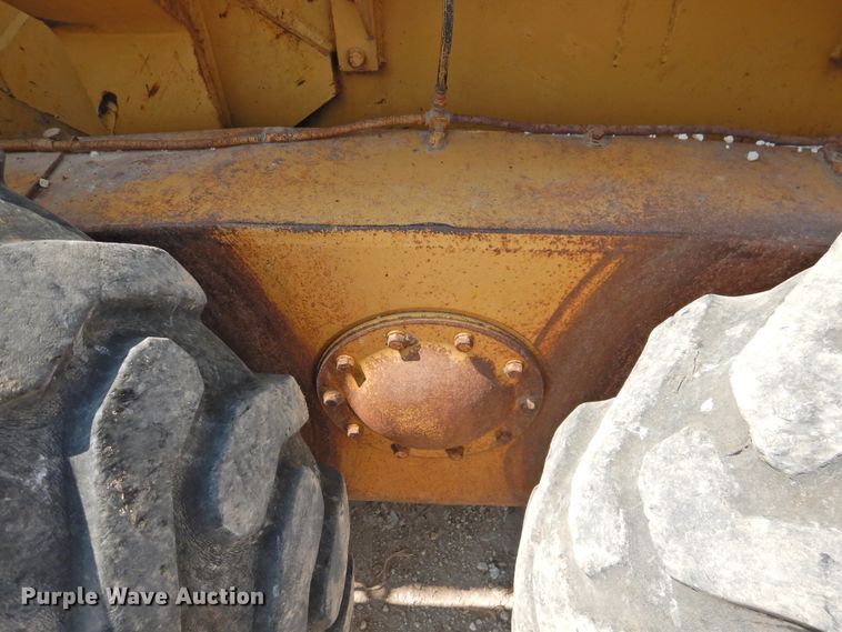 image for item DK2399 1970 Caterpillar 14E  rigid frame motor grader