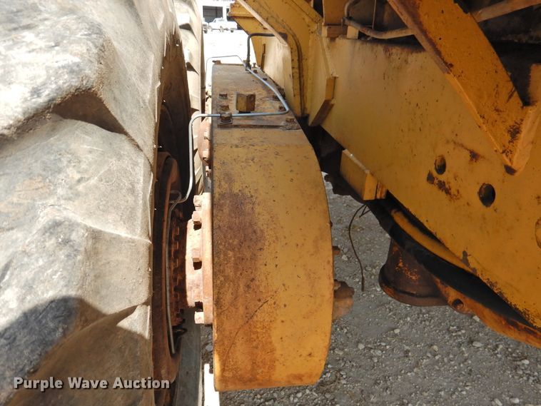 image for item DK2399 1970 Caterpillar 14E  rigid frame motor grader