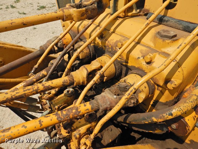 image for item DK2399 1970 Caterpillar 14E  rigid frame motor grader