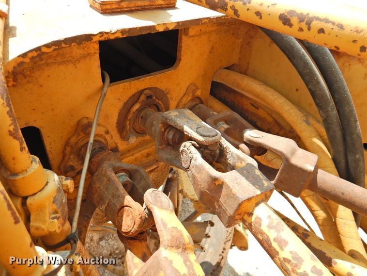 image for item DK2399 1970 Caterpillar 14E  rigid frame motor grader