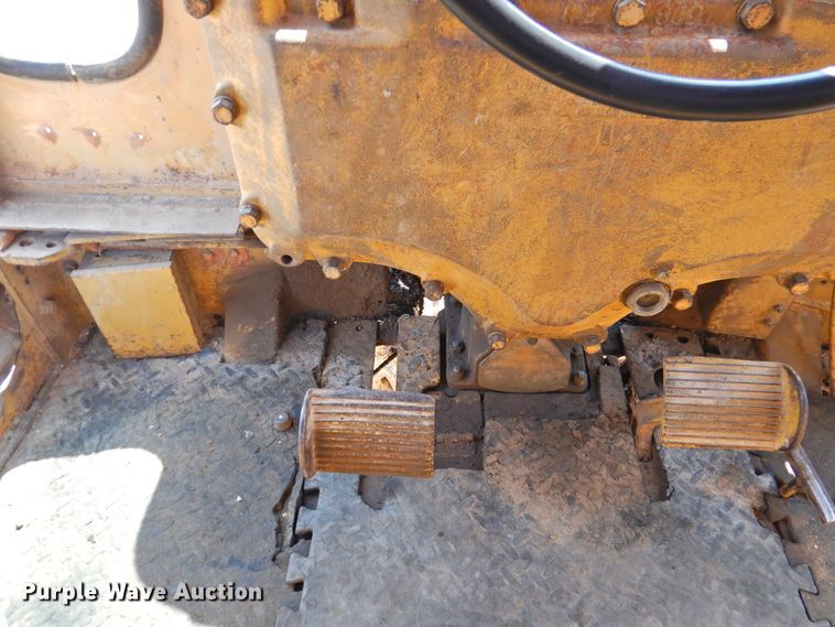 image for item DK2399 1970 Caterpillar 14E  rigid frame motor grader