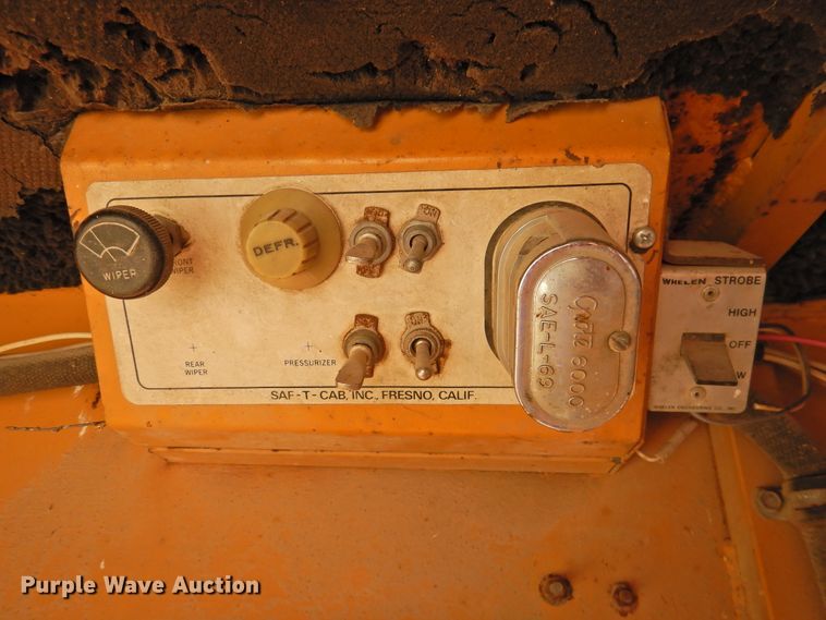 image for item DK2399 1970 Caterpillar 14E  rigid frame motor grader