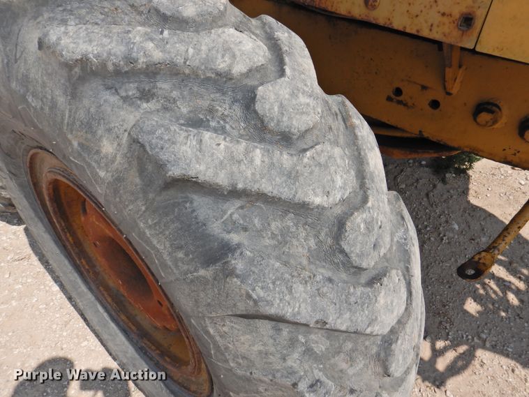 image for item DK2399 1970 Caterpillar 14E  rigid frame motor grader