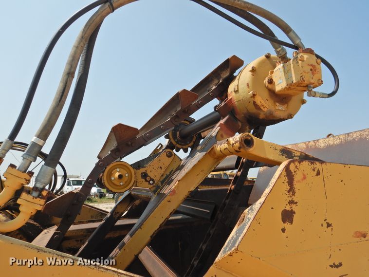 image for item DK2400 1985 Caterpillar 613C  elevating scraper