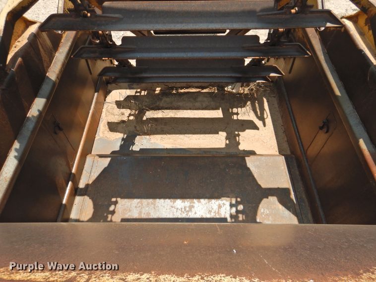 image for item DK2400 1985 Caterpillar 613C  elevating scraper