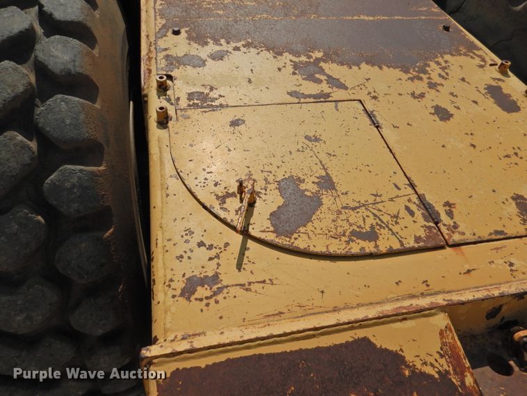 image for item DK2400 1985 Caterpillar 613C  elevating scraper