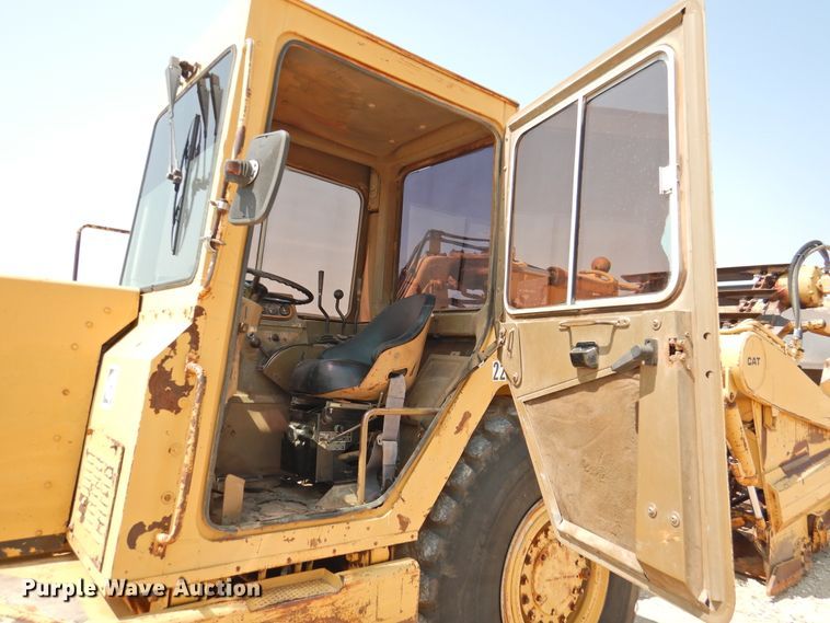 image for item DK2400 1985 Caterpillar 613C  elevating scraper